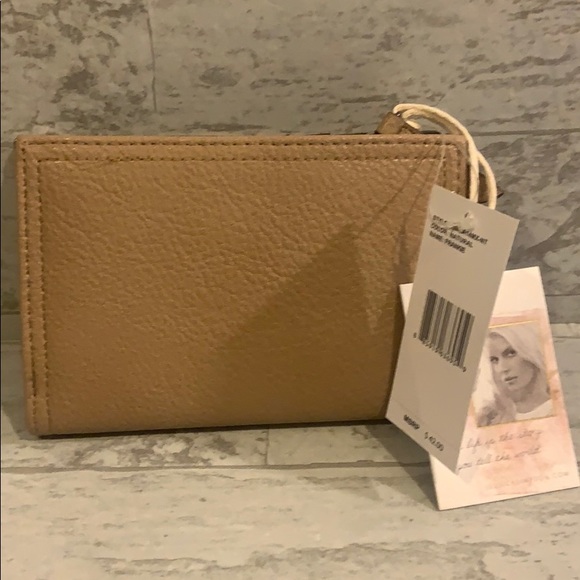 Jessica Simpson Wallet - Picture 2 of 8
